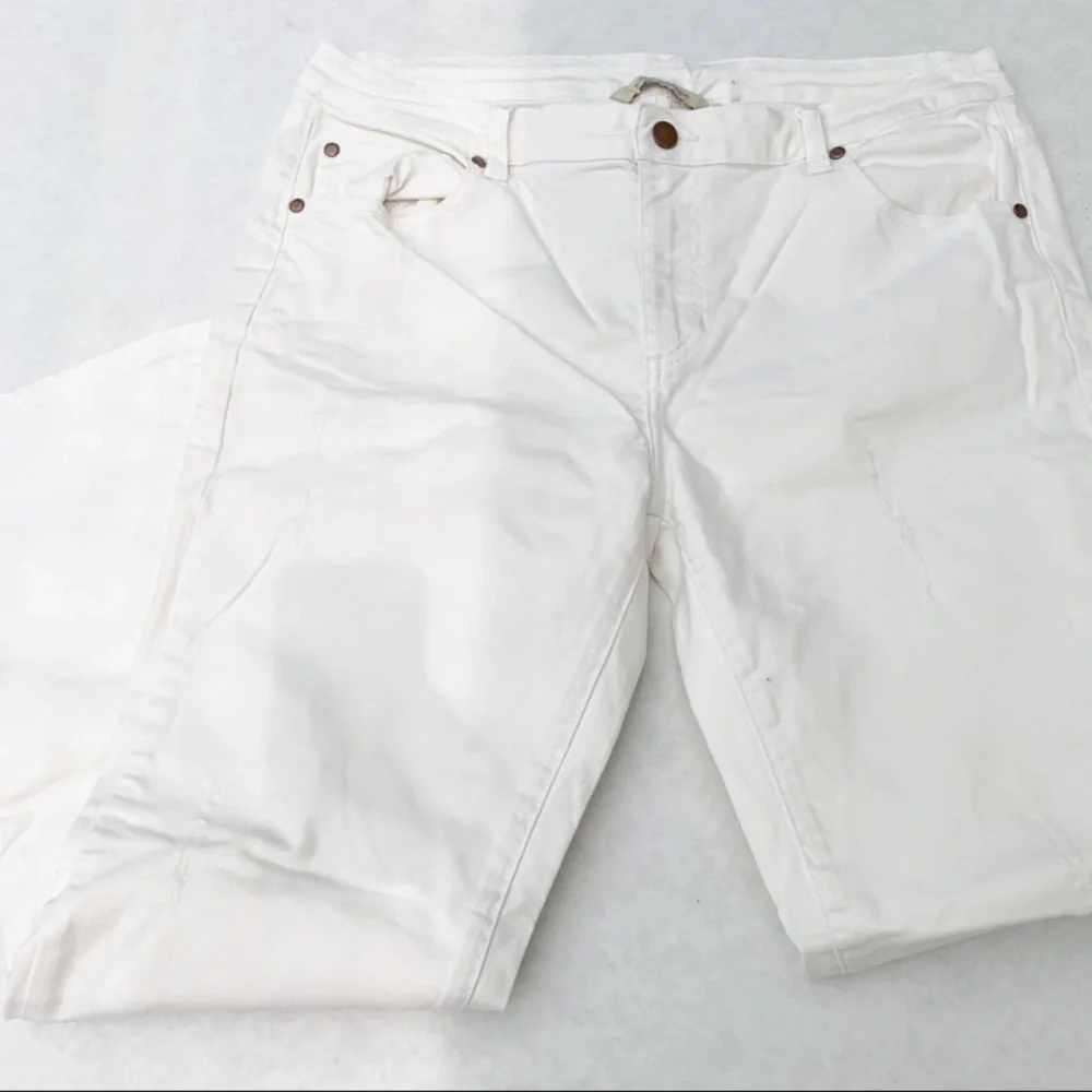 Soft Surroundings Straight Ankle Weekend Jeans - Picture 2 of 9
